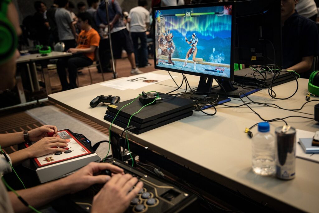 eスポーツトピックスパッド派？アケコン派？格闘ゲームにおけるアーケードコントローラーの選び方【前編】の画像